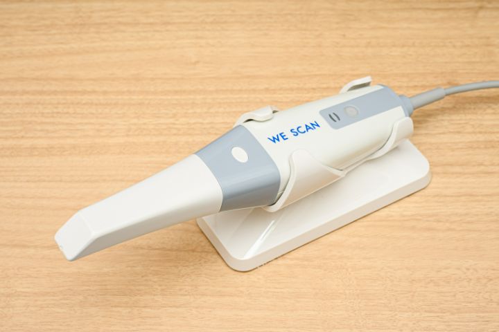 口腔内スキャナー