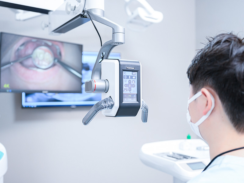 デジタルマイクロスコープ＆拡大鏡による精密治療